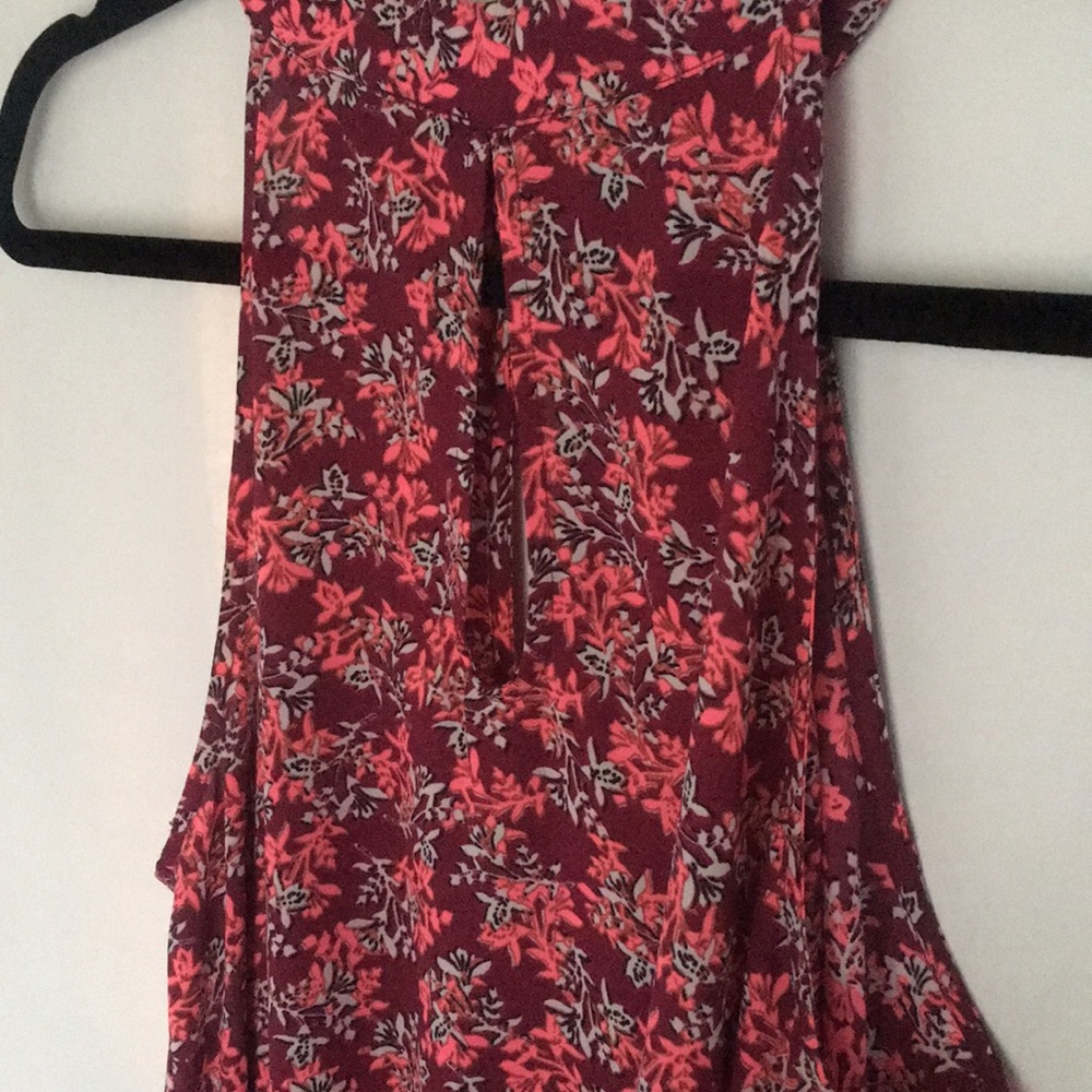 Printed Keyhole Top - Picture 2 of 4